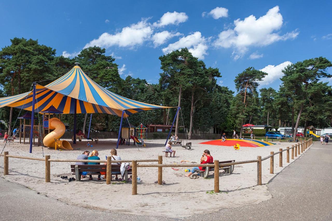 Hotel Camping Blauwe Meer Nv à Lommel Extérieur photo