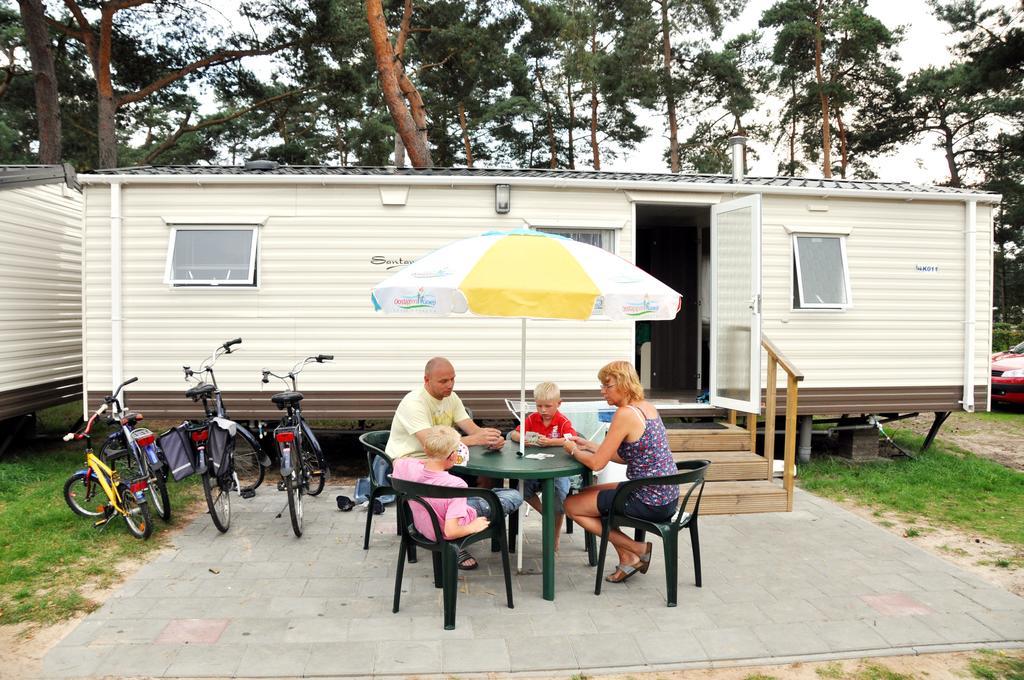 Hotel Camping Blauwe Meer Nv à Lommel Chambre photo
