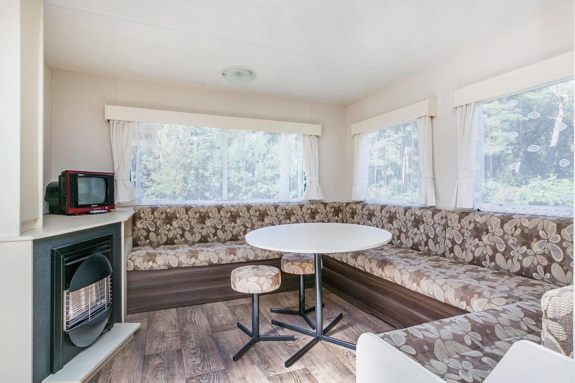 Hotel Camping Blauwe Meer Nv à Lommel Extérieur photo