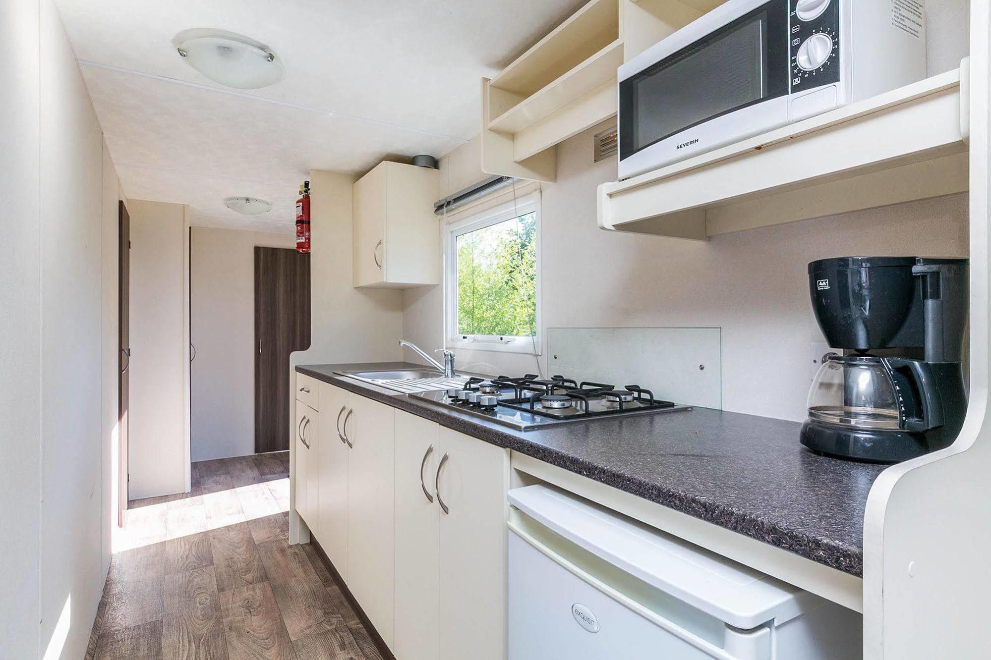 Hotel Camping Blauwe Meer Nv à Lommel Extérieur photo